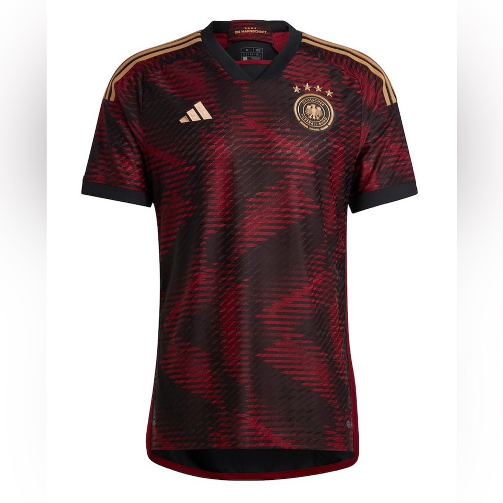 💥SOLD💥 Vintage 2022 Germany 🇩🇪 Adidas soccer jersey shirt Deutschland football - Picture 1 of 16